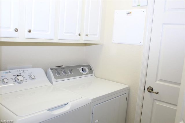 10542 Smokehouse Bay DR 101, Naples, FL 34120