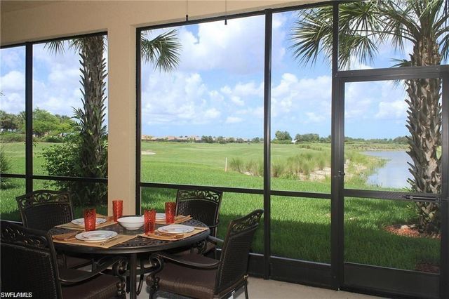 10542 Smokehouse Bay DR 101, Naples, FL 34120