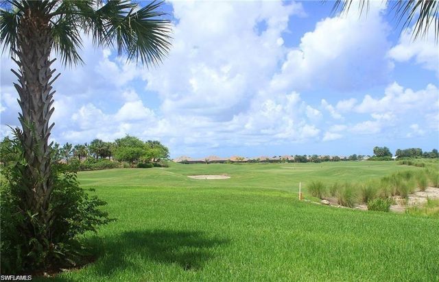 10542 Smokehouse Bay DR 101, Naples, FL 34120