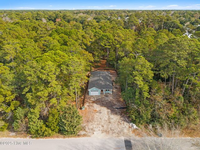 1200 N Caswell Avenue, Southport, NC 28461