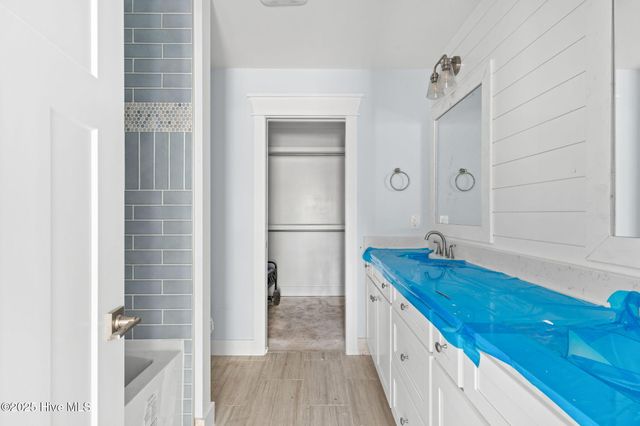 1200 N Caswell Avenue, Southport, NC 28461