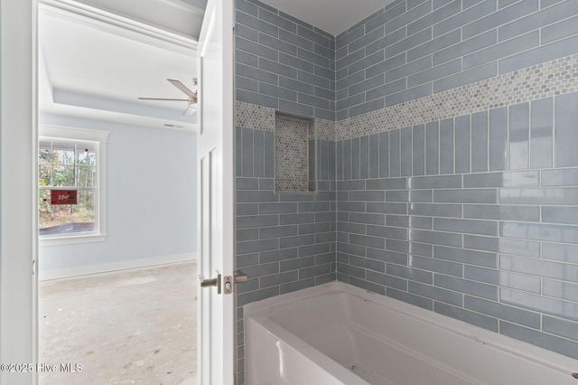 1200 N Caswell Avenue, Southport, NC 28461