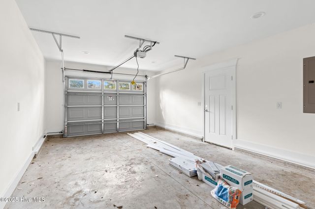 1200 N Caswell Avenue, Southport, NC 28461