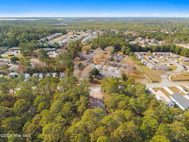 1200 N Caswell Avenue, Southport, NC 28461