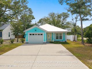 1200 N Caswell Avenue, Southport, NC 28461
