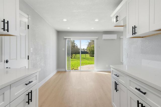 4904 Tulsa Ave, Olivehurst, CA 95961