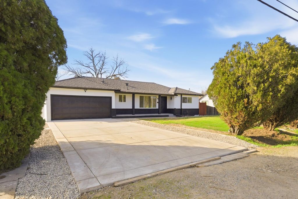 4904 Tulsa Ave, Olivehurst, CA 95961