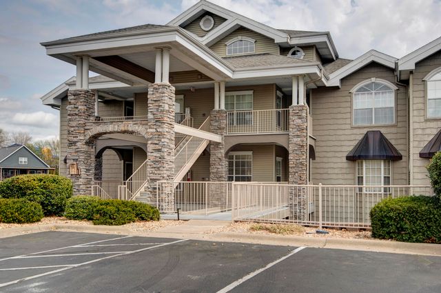 300 Glory Road Apt 4-1, Branson, MO 65616