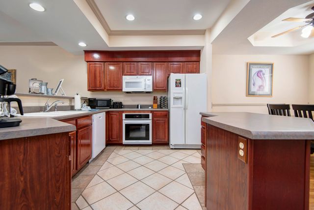 300 Glory Road Apt 4-1, Branson, MO 65616