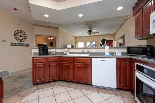 300 Glory Road Apt 4-1, Branson, MO 65616