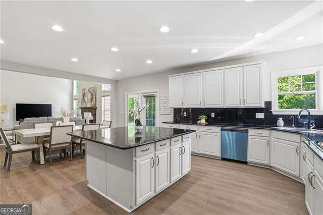 5420 Sandstone Court, Cumming, GA 30040