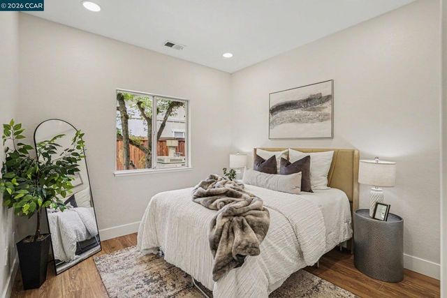 1172 Flowerwood Pl, Walnut Creek, CA 94598