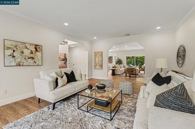 1172 Flowerwood Pl, Walnut Creek, CA 94598