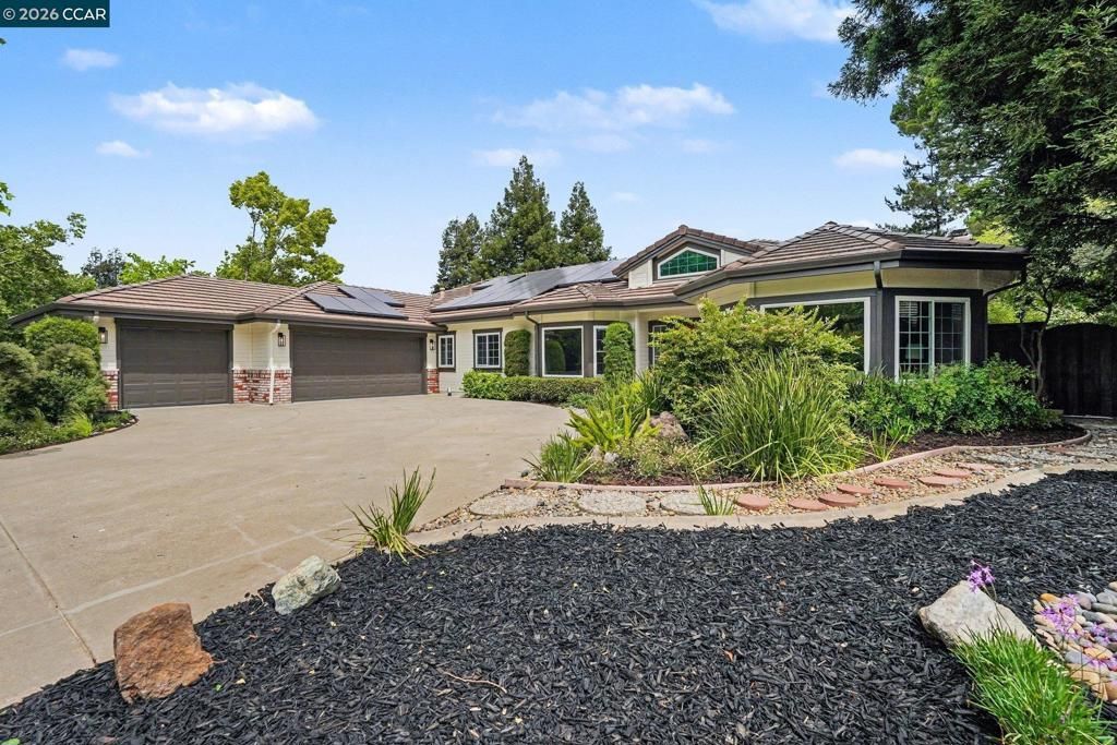 Image 1 of property listing at 1172 Flowerwood Pl, Walnut Creek, CA 94598