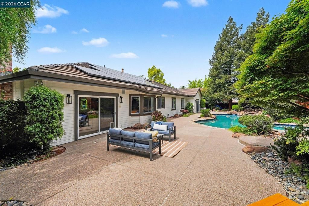 Image 27 of property listing at 1172 Flowerwood Pl, Walnut Creek, CA 94598