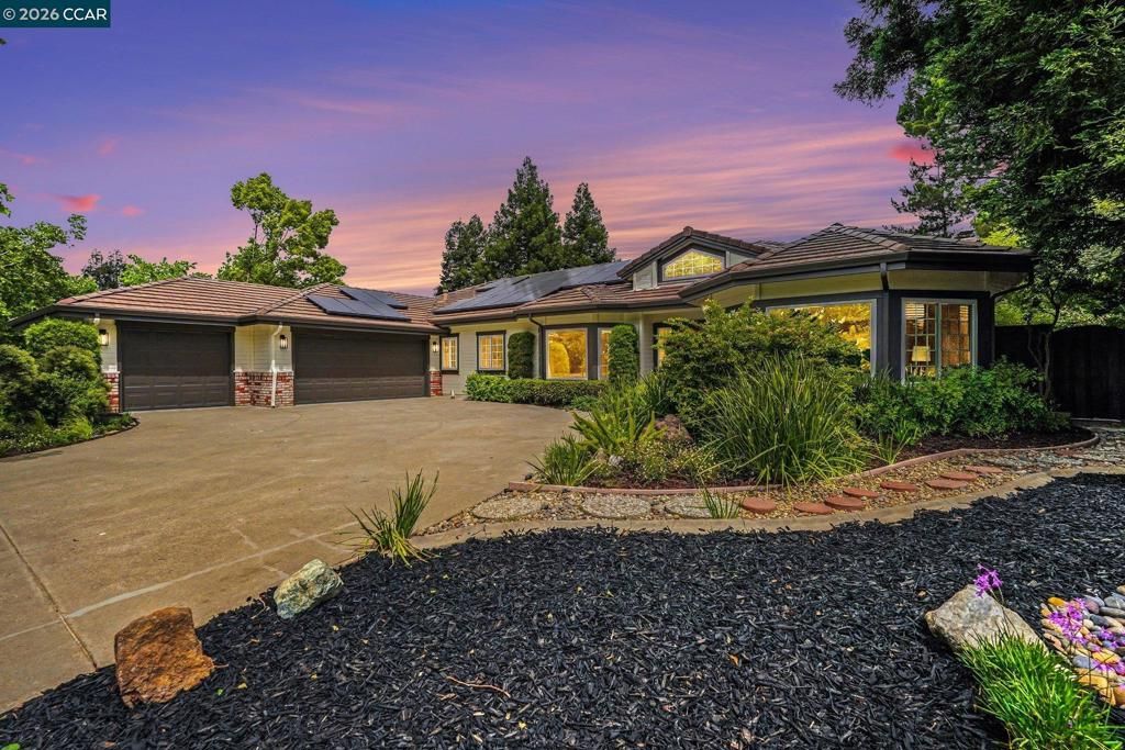 Image 35 of property listing at 1172 Flowerwood Pl, Walnut Creek, CA 94598