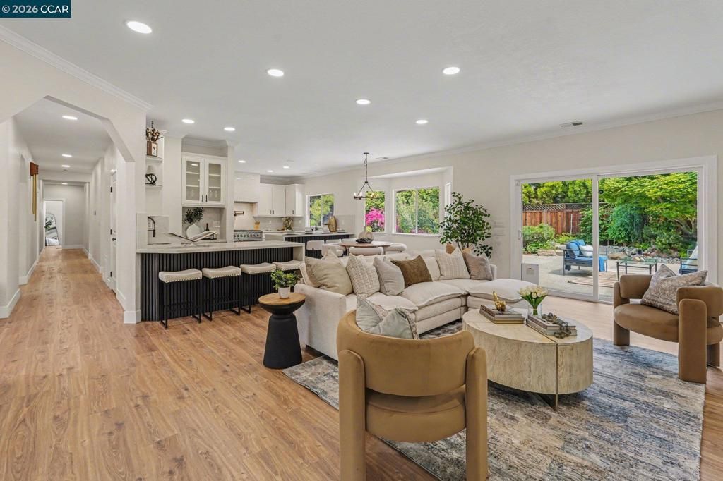 Image 7 of property listing at 1172 Flowerwood Pl, Walnut Creek, CA 94598