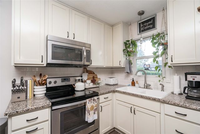 3214 Nixon Avenue, Ames, IA 50010