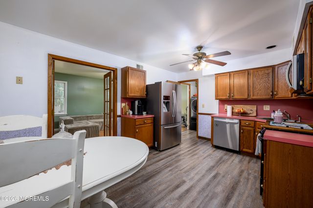 180 Gunwale Road, Manahawkin, NJ 08050