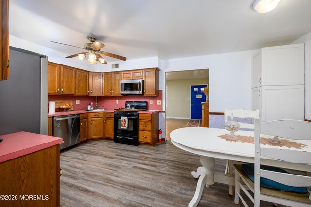 180 Gunwale Road, Manahawkin, NJ 08050