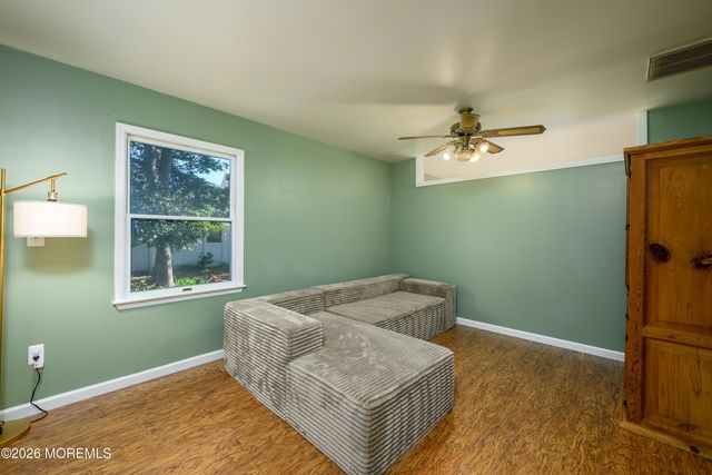 180 Gunwale Road, Manahawkin, NJ 08050
