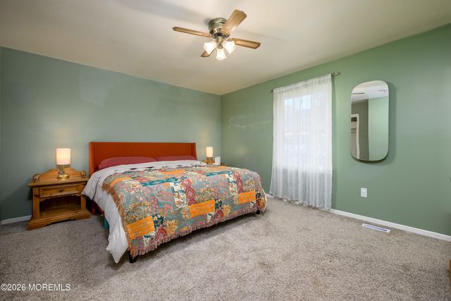 180 Gunwale Road, Manahawkin, NJ 08050