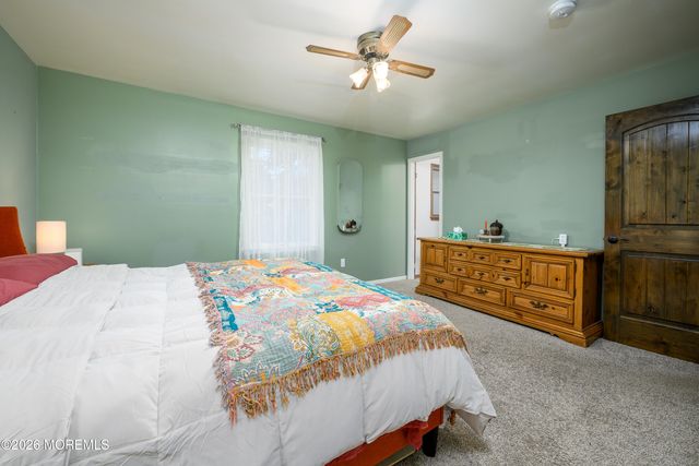 180 Gunwale Road, Manahawkin, NJ 08050