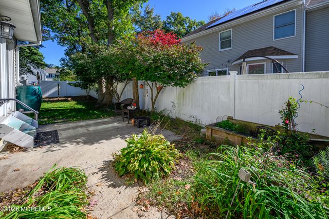 180 Gunwale Road, Manahawkin, NJ 08050