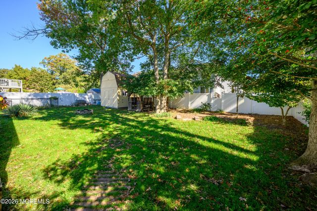 180 Gunwale Road, Manahawkin, NJ 08050