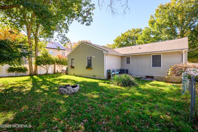 180 Gunwale Road, Manahawkin, NJ 08050