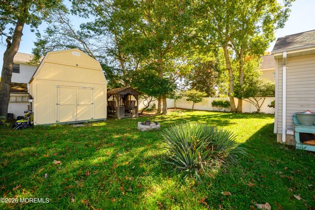 180 Gunwale Road, Manahawkin, NJ 08050