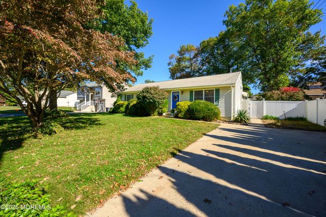 180 Gunwale Road, Manahawkin, NJ 08050