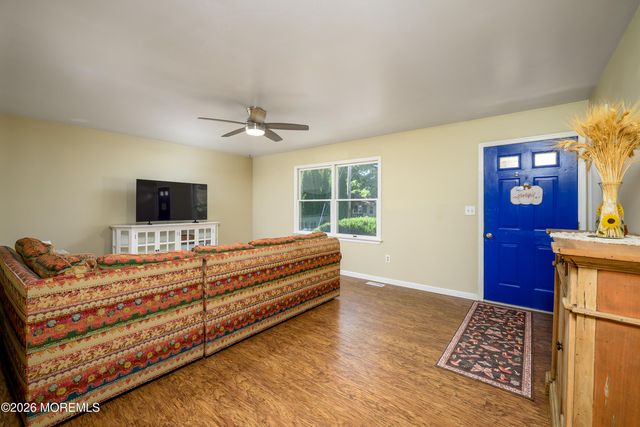 180 Gunwale Road, Manahawkin, NJ 08050