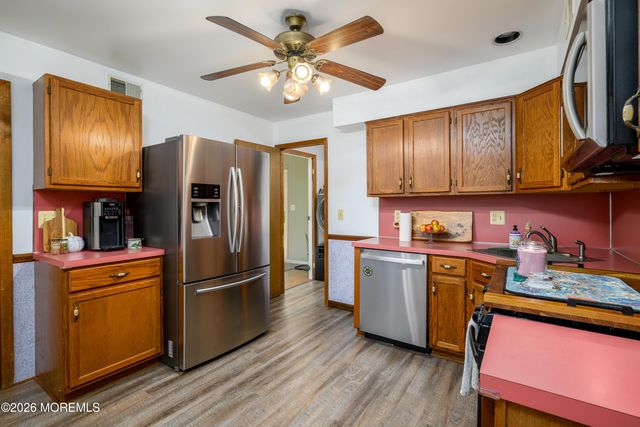 180 Gunwale Road, Manahawkin, NJ 08050
