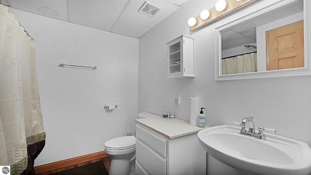 7015 Cedar Highlands Drive, Cedar Springs, MI 49319