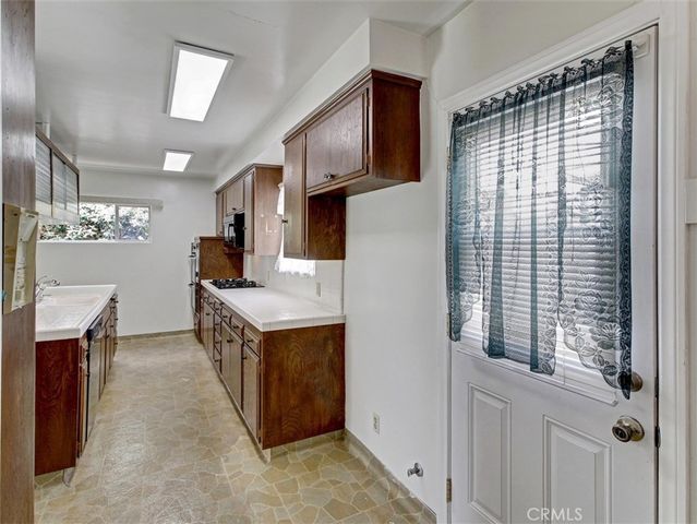 16613 Glenburn, Torrance, CA 90504