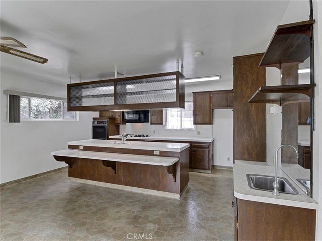 16613 Glenburn, Torrance, CA 90504