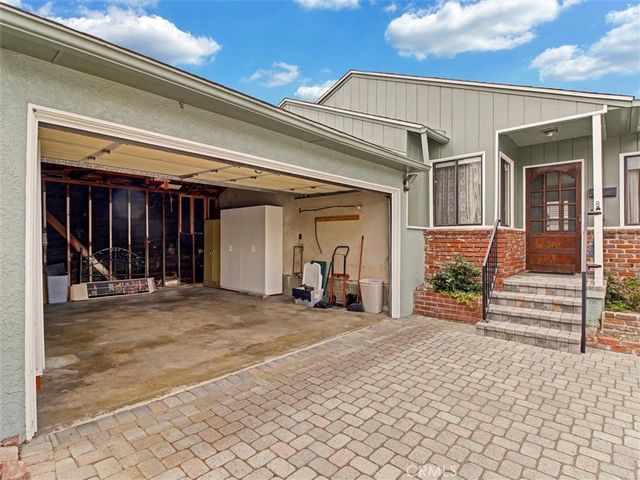 16613 Glenburn, Torrance, CA 90504