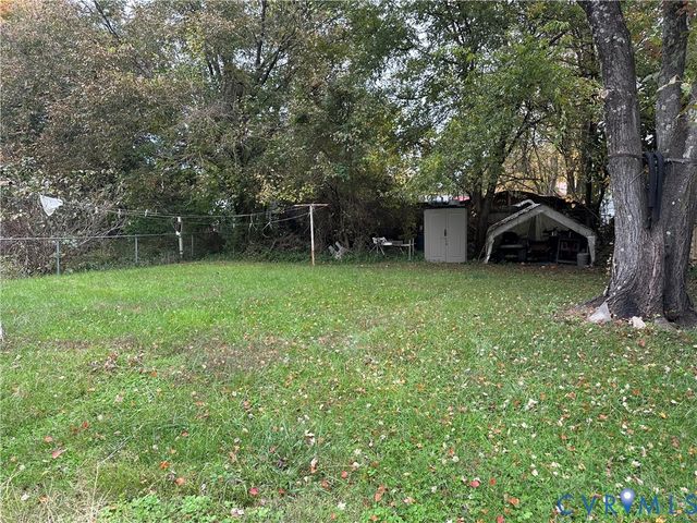 411 Elm St, Petersburg, VA 23803