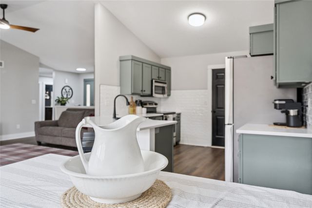 3306 Hawthorn Drive SW, Bondurant, IA 50035