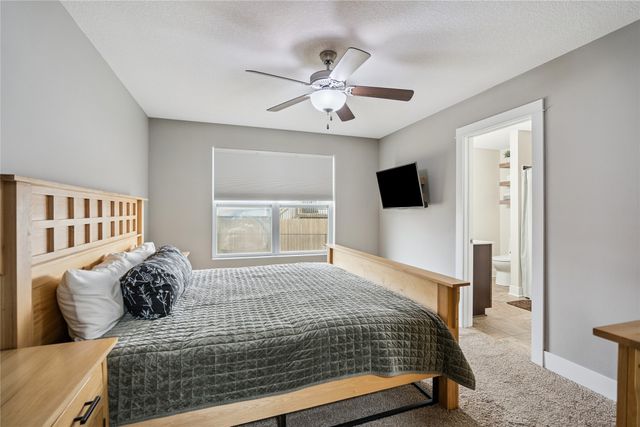 3306 Hawthorn Drive SW, Bondurant, IA 50035