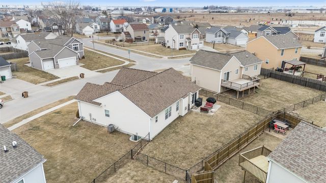 3306 Hawthorn Drive SW, Bondurant, IA 50035