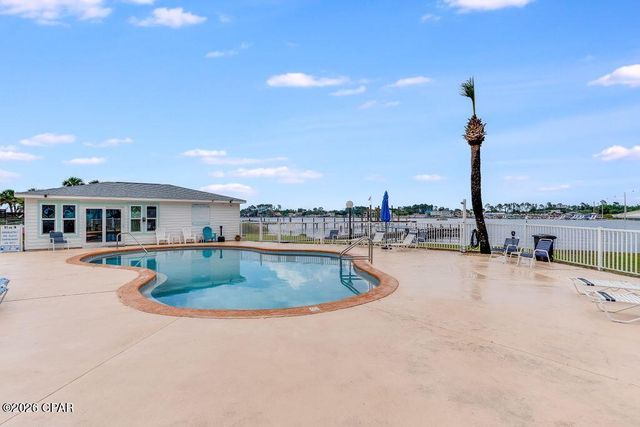 3600 Navy Boulevard D301, Panama City, FL 32408
