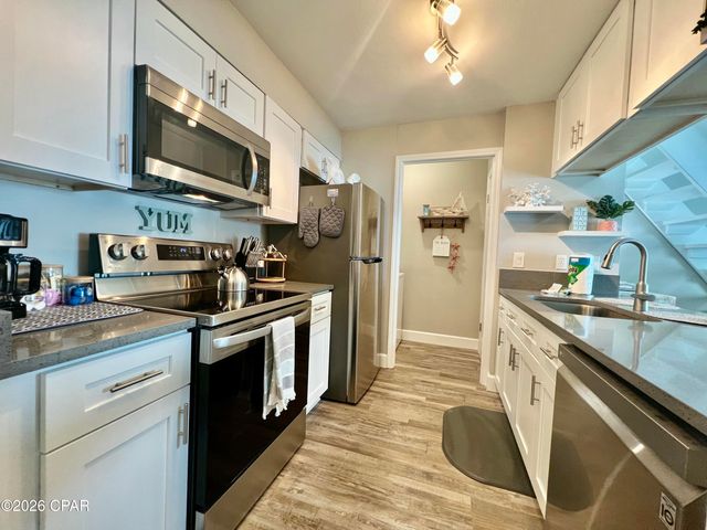 3600 Navy Boulevard D301, Panama City, FL 32408