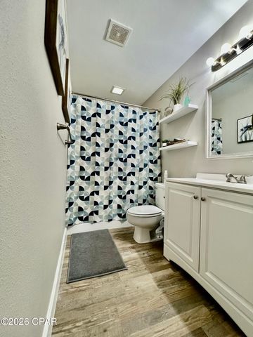 3600 Navy Boulevard D301, Panama City, FL 32408