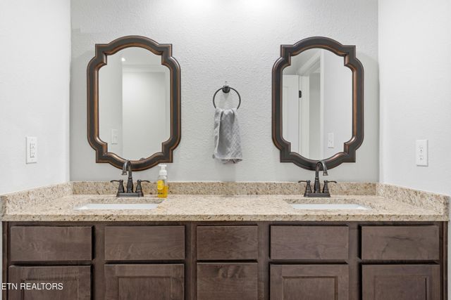 1513 John Sparks Drive, Friendsville, TN 37737