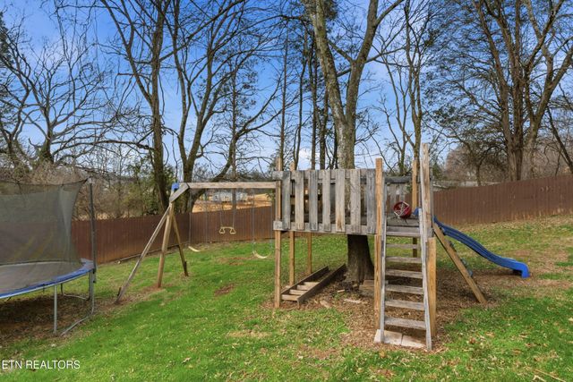 1513 John Sparks Drive, Friendsville, TN 37737