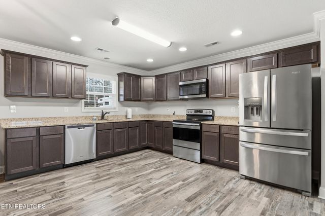 1513 John Sparks Drive, Friendsville, TN 37737