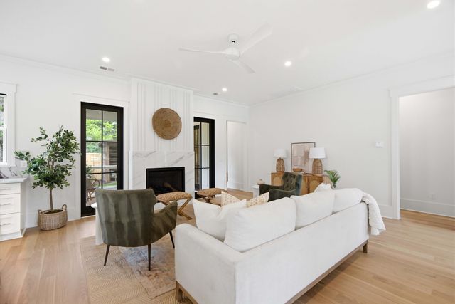 6 Vincent Drive, Mount Pleasant, SC 29464