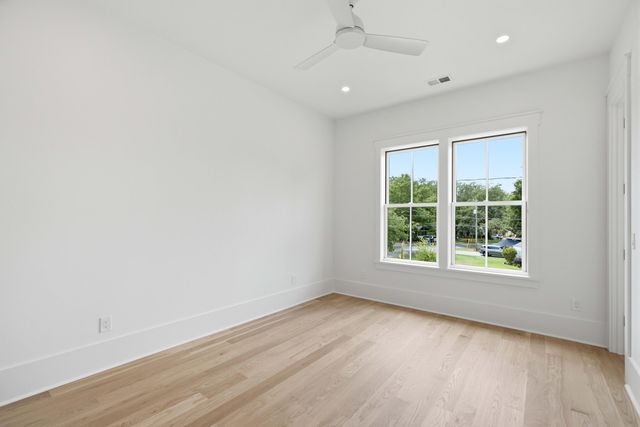 6 Vincent Drive, Mount Pleasant, SC 29464